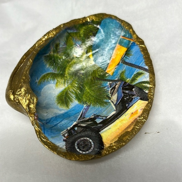 Handmade Decoupage Shell Trinket Dish - Picture 2 of 7